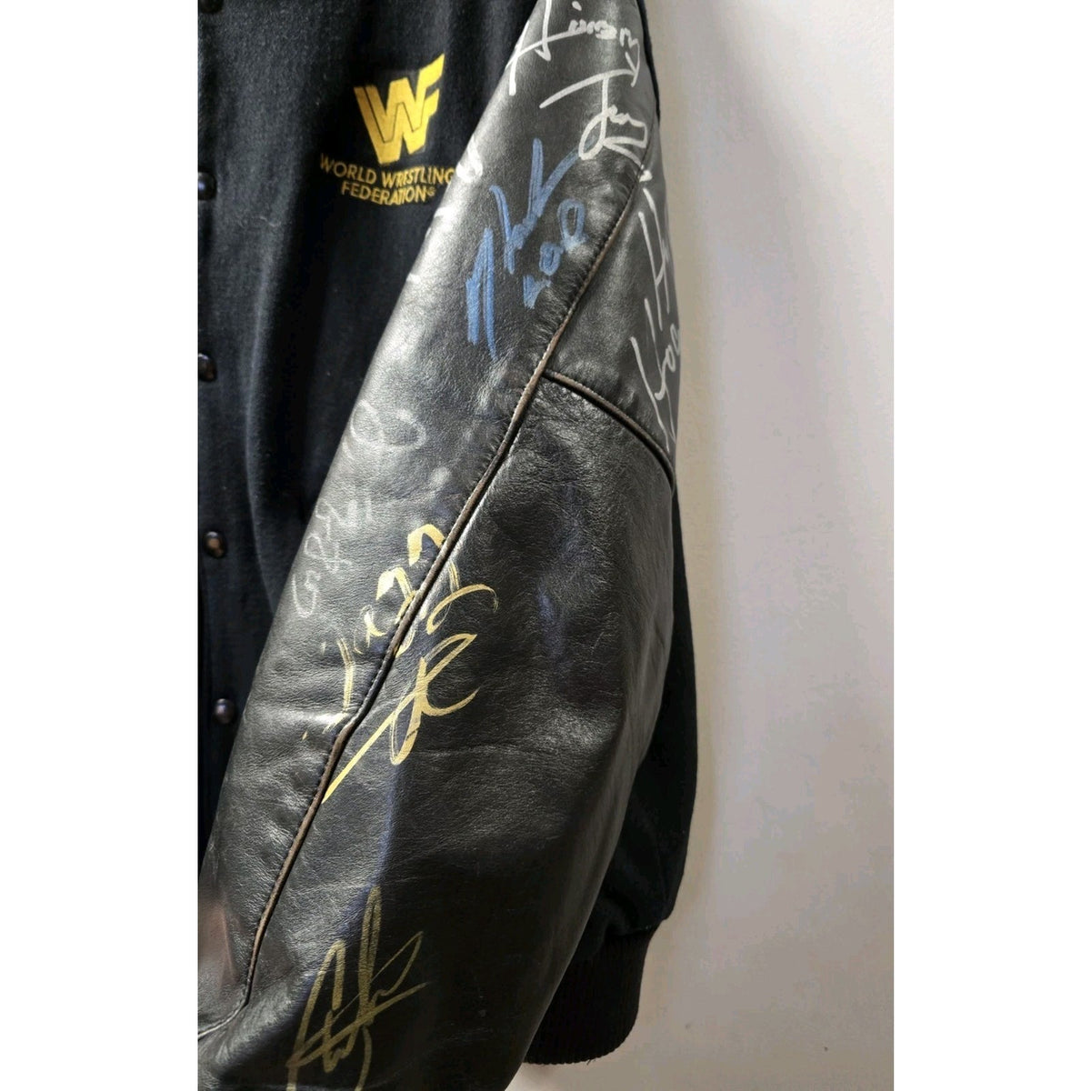 Vtg 90s WWF Wrestlemania XII Varsity Jacket L Autographed Hulk Hogan The Rock