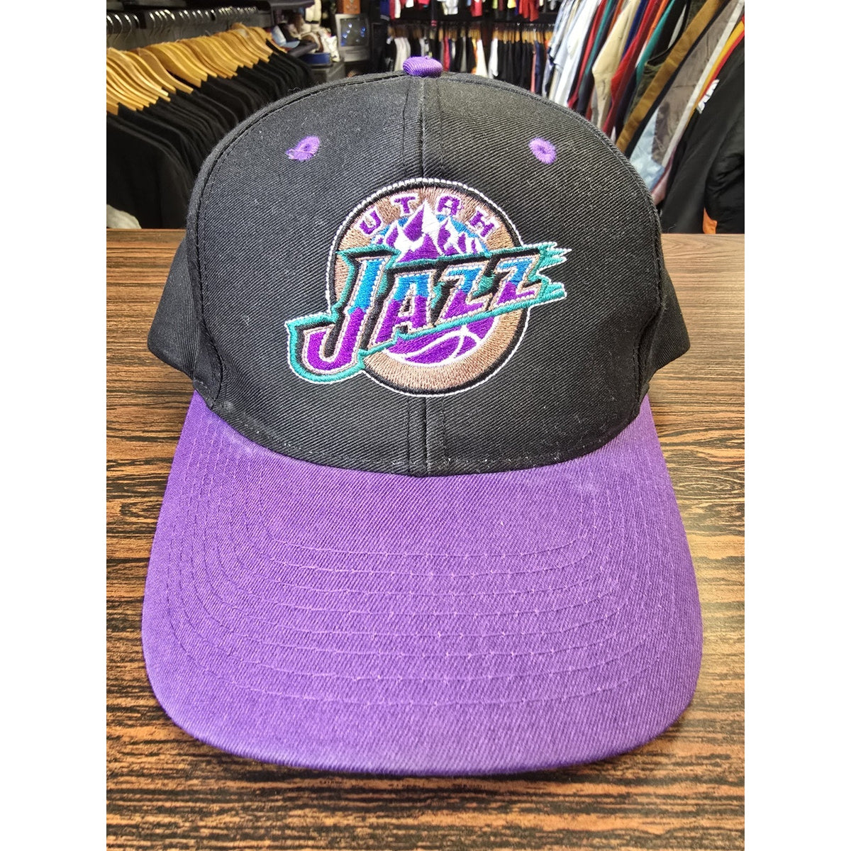 Vintage 90s Utah Jazz SnapBack Hat Mountain Logo Black Purple 2 Tone NBA Logo 7