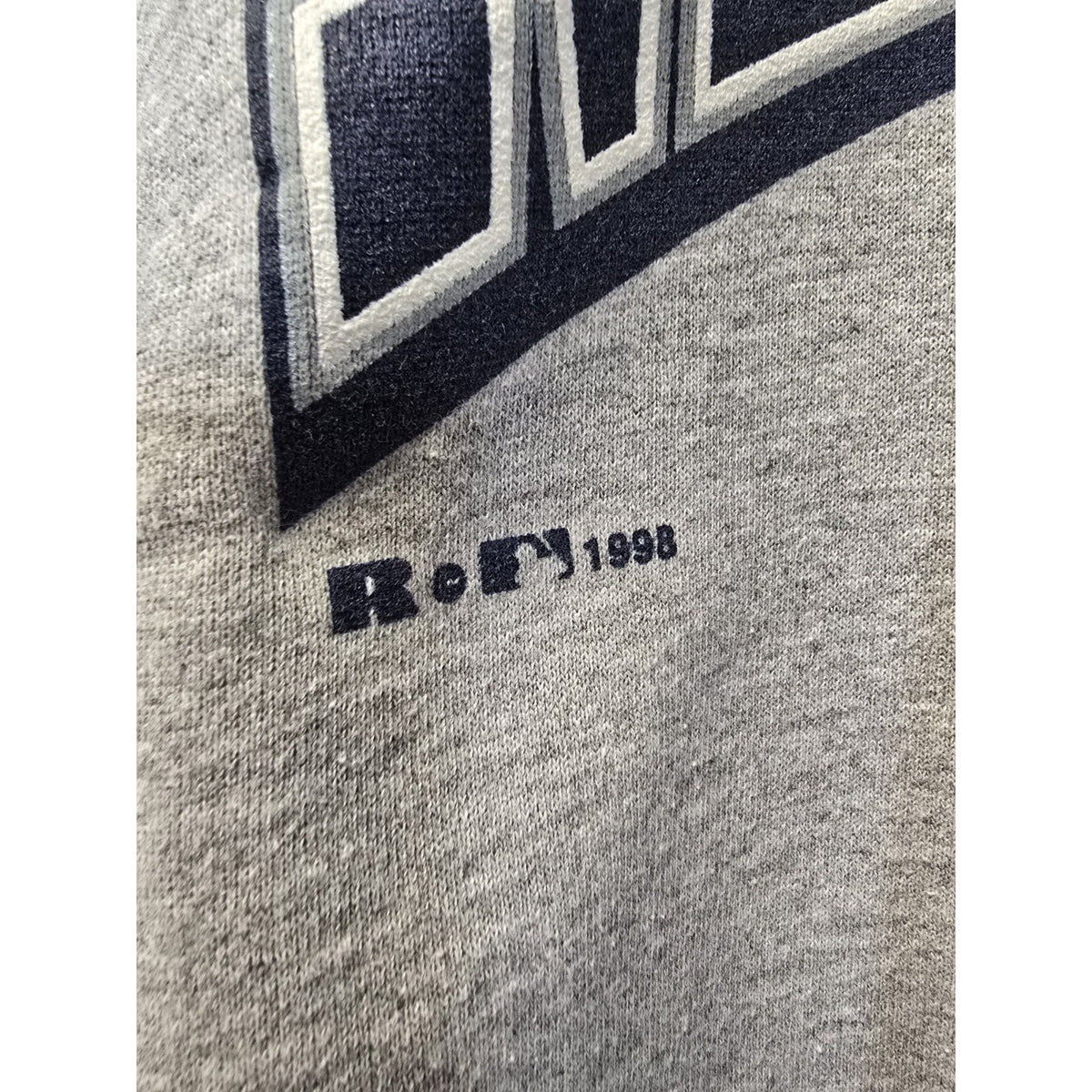 Vtg 90s New York Yankees Cutoff Crew Neck Sweatshirt XXL MLB Russell Athletic